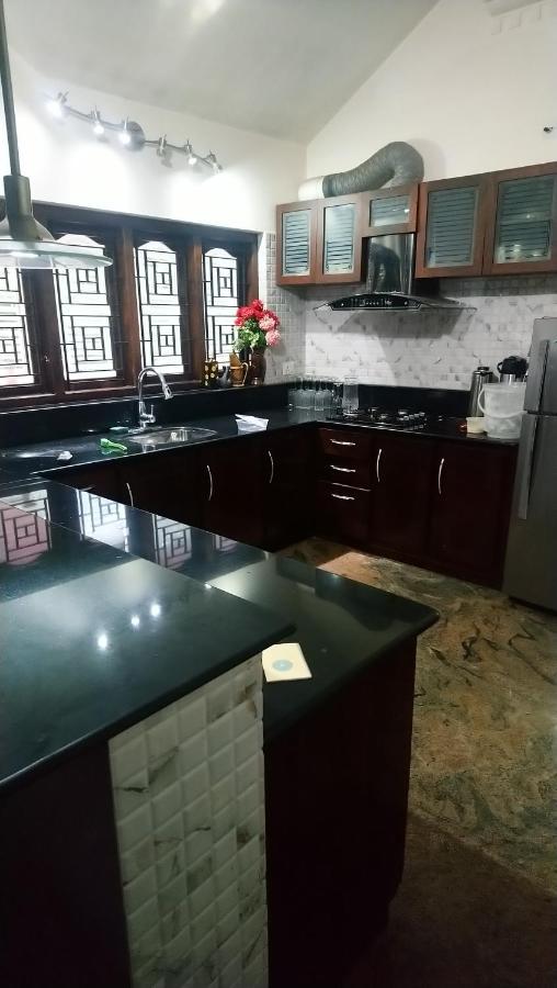 Ben'S Villa Kannur ! 외부 사진