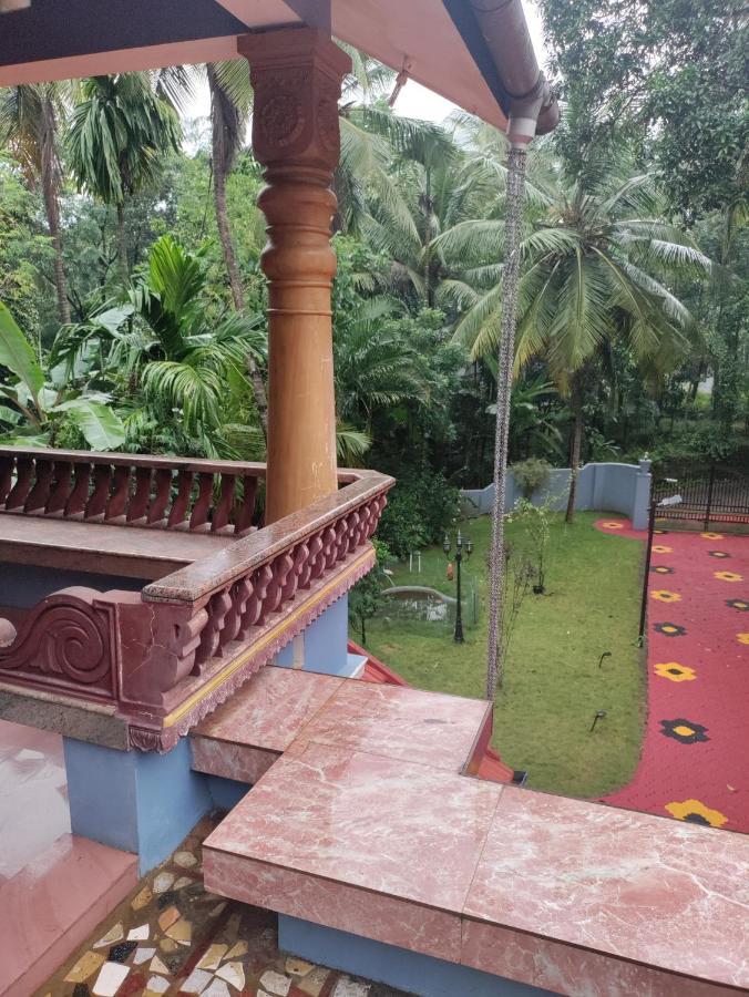 Ben'S Villa Kannur ! 외부 사진