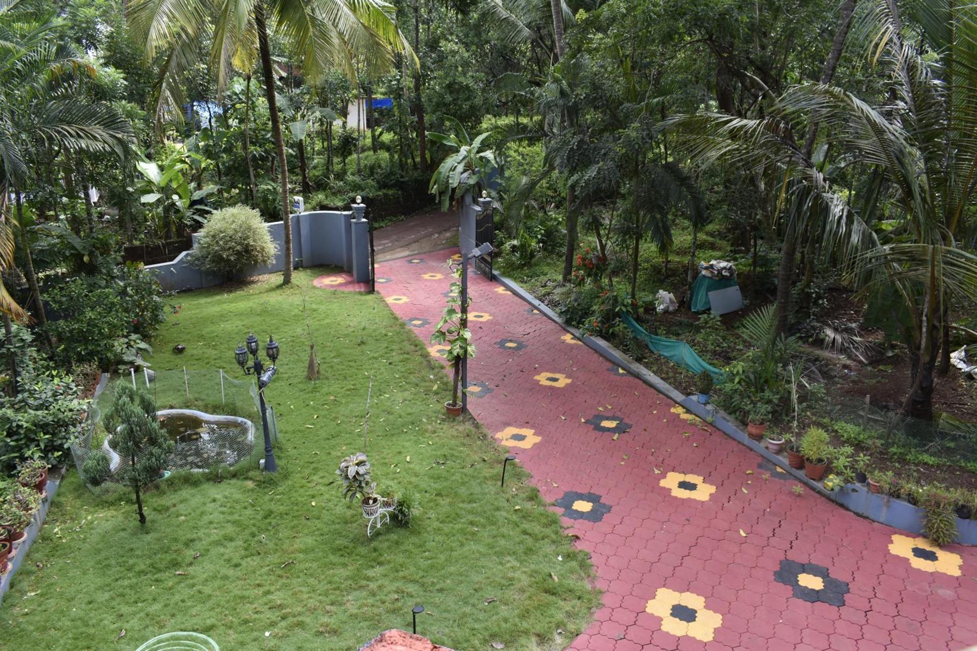 Ben'S Villa Kannur ! 외부 사진